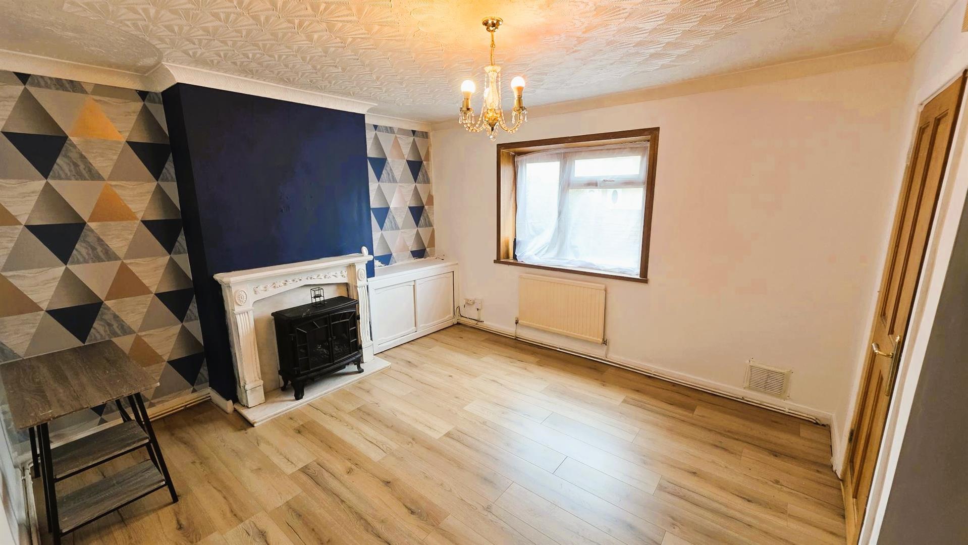 Bond Avenue, Llanelli, SA15 1RG